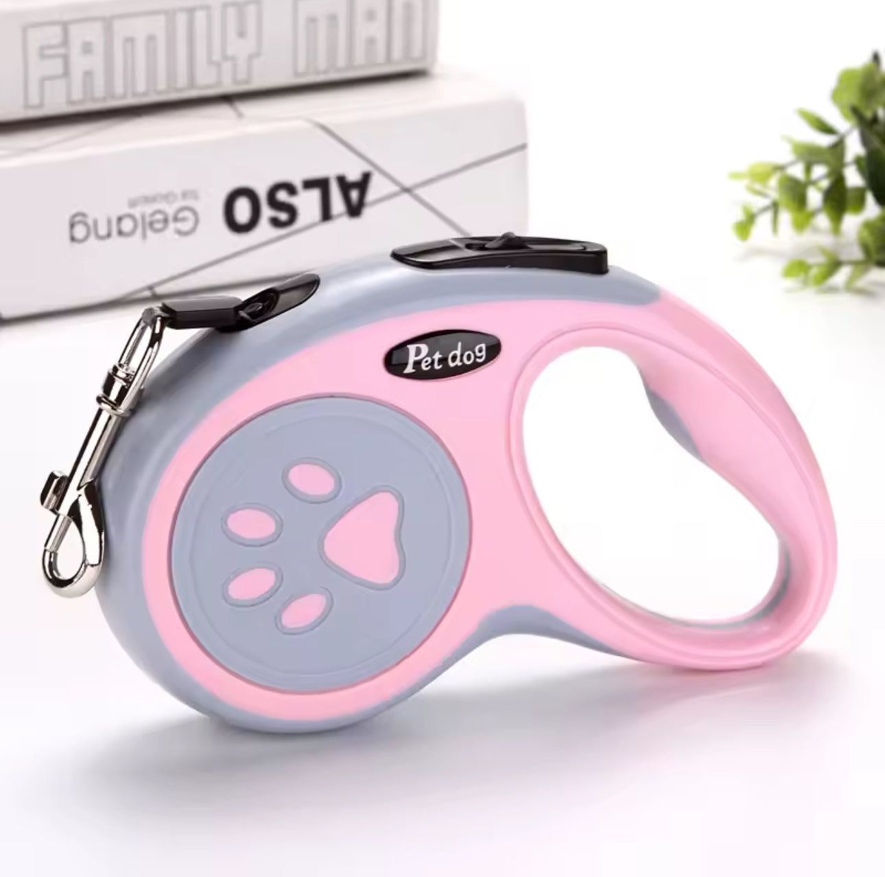 Durable Retractable Dog Leash – 5m Control with Comfort Grip for Small & Medium Dogs